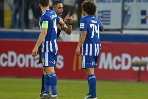 Ανόρθωση - ΑΠΟΕΛ: Η "Κυρία" πάτησε γκάζι και έριξε τεσσάρα! (φώτος)
