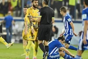 Ανόρθωση - ΑΠΟΕΛ: Η "Κυρία" πάτησε γκάζι και έριξε τεσσάρα! (φώτος)