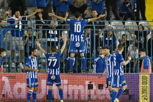 Λάζαρος σημαίνει ΝΤΕΡΜΠΙ 
