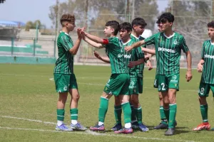 Το φωτορεπορτάζ της νίκης που ανέδειξε την Ομόνοια Κ15 πρωταθλήτρια!