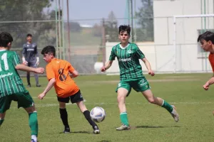Το φωτορεπορτάζ της νίκης που ανέδειξε την Ομόνοια Κ15 πρωταθλήτρια!