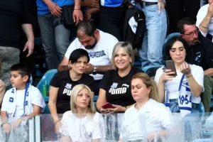Απόλλωνας-Πάφος: Φωτορεπορτάζ απ' τις κερκίδες του Τσιρείου