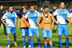 Μετά την ήττα/ Οι παίκτες χειροκρότησαν τους οπαδούς (Φώτος/Βίντεο)