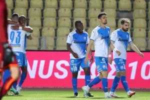 Απόλλων-Άρης: Από ισοπαλία σε ισοπαλία και +6 οι "γαλάζιοι", "έπιασαν" ΑΠΟΕΛ οι "πράσινοι"! (φώτος)