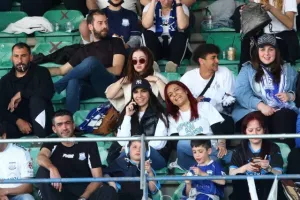 Απόλλωνας-Πάφος: Φωτορεπορτάζ απ' τις κερκίδες του Τσιρείου