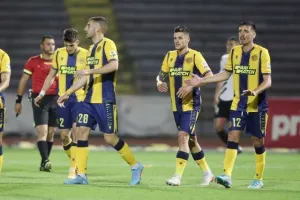 ΠΑΕΕΚ - ΑΕΛ: Διπλό η ΑΕΛ, "αντίο" με το κεφάλι ψηλά οι Κερυνειώτες (Φώτος)