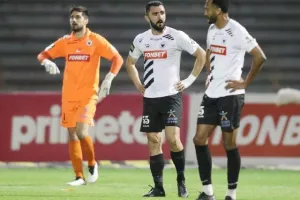 ΠΑΕΕΚ - ΑΕΛ: Διπλό η ΑΕΛ, "αντίο" με το κεφάλι ψηλά οι Κερυνειώτες (Φώτος)