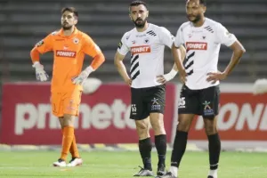 ΠΑΕΕΚ - ΑΕΛ: Διπλό η ΑΕΛ, "αντίο" με το κεφάλι ψηλά οι Κερυνειώτες (Φώτος)
