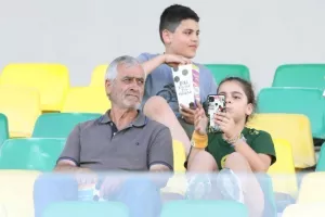 (ΦΩΤΟΣ) Ο κόσμος στην ΑΡΕΝΑ  