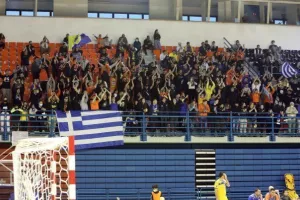 Ομόνοια-ΑΠΟΕΛ: Η "μάχη" της κερκίδας! (φώτος)