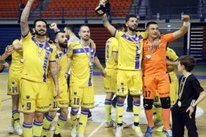 Η απονομή των νταμπλούχων! (φώτος)