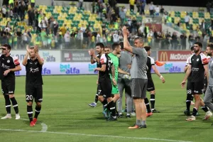 ΑΕΚ-Εθνικός: Ο Ντούρις έβαλε "φωτιά", στο "Δασάκι" θα πέσουν κορμιά! (φώτος)