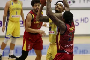 ΑΠΟΕΛ - Κεραυνός: ΘΡΙΛΕΡ, break και... πλεονέκτημα! (φώτος)