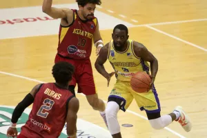 ΑΠΟΕΛ - Κεραυνός: ΘΡΙΛΕΡ, break και... πλεονέκτημα! (φώτος)