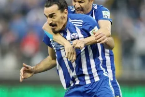 Ανόρθωση - ΑΠΟΕΛ: Η "Κυρία" πάτησε γκάζι και έριξε τεσσάρα! (φώτος)