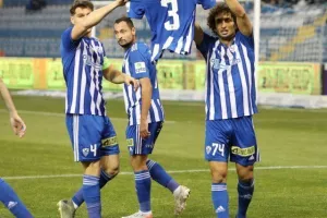 Ανόρθωση - ΑΠΟΕΛ: Η "Κυρία" πάτησε γκάζι και έριξε τεσσάρα! (φώτος)
