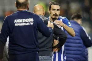 Ανόρθωση - ΑΠΟΕΛ: Η "Κυρία" πάτησε γκάζι και έριξε τεσσάρα! (φώτος)