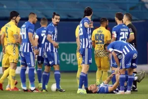 Ανόρθωση - ΑΠΟΕΛ: Τέσσερις (!) κόκκινες, ένα γκολ και η "Κυρία" στα ημιτελικά (φώτος)