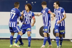 Ανόρθωση - ΑΠΟΕΛ: Τέσσερις (!) κόκκινες, ένα γκολ και η "Κυρία" στα ημιτελικά (φώτος)
