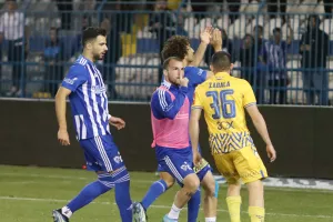 Πρόστιμα σε Ουάρντα και Καλτσά