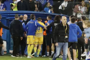 XAMOΣ στο τέλος, "κυνήγησαν" Ουάρντα! (φώτος)