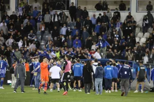 XAMOΣ στο τέλος, "κυνήγησαν" Ουάρντα! (φώτος)