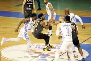 "Πέταξαν" για Final-4 οι περσινοί φιναλίστ