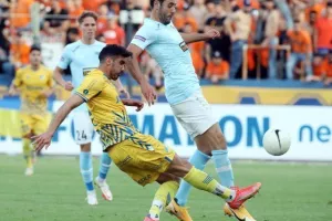 ΑΠΟΕΛ - Πάφος: Ο Ζαμπάλα κέρασε τους Πορτοκαλί, οι γαλαζοκίτρινοι είναι εδώ! (φώτος)