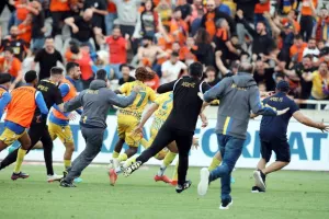 ΑΠΟΕΛ - Πάφος: Ο Ζαμπάλα κέρασε τους Πορτοκαλί, οι γαλαζοκίτρινοι είναι εδώ! (φώτος)