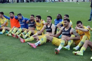 (ΒΙΝΤΕΟ/ΦΩΤΟΣ) Πάρτι με τους Πορτοκαλί στο τέλος!