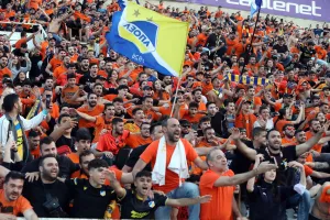 ΑΠΟΕΛ... για ΑΕΚ/ "Έφυγαν" 12.500 εισιτήρια! (Ενημέρωση)