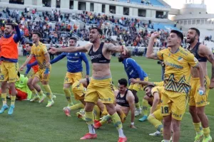 (ΒΙΝΤΕΟ/ΦΩΤΟΣ) Πάρτι με τους Πορτοκαλί στο τέλος!
