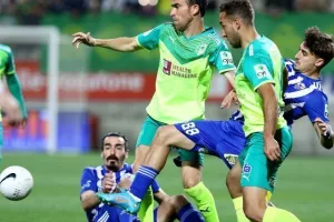ΑΕΚ - Ανόρθωση: "Κέρασε" ο γιορτάρης "Τρίσκο" και "ζωντανή" για τον τίτλο! (φώτος)
