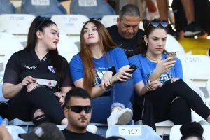 (ΦΩΤΟΣ) Ο κόσμος στο ΠΑΠ