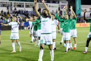 Έτρεξαν στον κόσμο, "respect" και από Λένον! (φώτος)