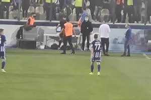 ΓΚΟΛ ο Χοφ - Άκυρο... μέσω on field review 