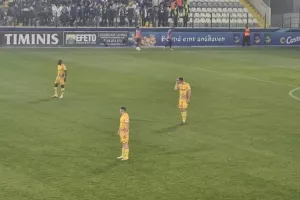Αντίδραση Σωφρόνη/ Τρεις αλλαγές και νέο... δίδυμο στα στόπερ 