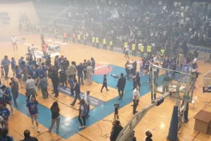 H απονομή στις πρωταθλήτριες! (Φώτος/Bίντεο)