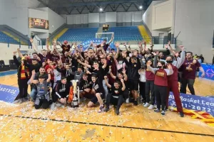 Η απονομή στους Κυπελλούχους (Φώτος/Βίντεο)