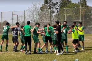 Κ15/ Πρωταθλήτρια... με πεντάρα η Ομόνοια! (Φώτος/Βίντεο)