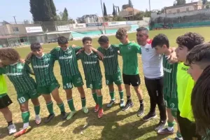 Ομόνοια Κ15 - Η ομιλία του κόουτς: "Να κρατηθείς πρωταθλητής με χαρακτήρα πρωταθλητή" (Βίντεο)