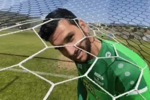 Πρωταπριλιά με Λένο