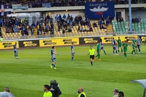 Πέναλτι, On field review και… κόκκινη σε Κβάσουκ