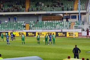 Πέναλτι, On field review και… κόκκινη σε Κβάσουκ
