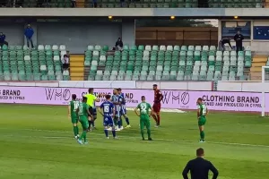 Πέναλτι, On field review και… κόκκινη σε Κβάσουκ