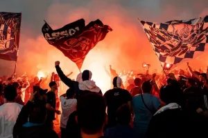 ΠΑΝ.ΣΥ.ΦΙ. Aπόλλων / Pre game στον κεντρικό και πορεία στο Τσίρειο 