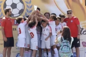(ΦΩΤΟΣ) Οι... τελικοί στο Ayia Napa Youth Soccer Festival 