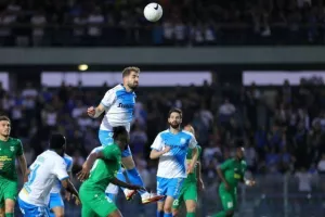 Απόλλων-Άρης: Από ισοπαλία σε ισοπαλία και +6 οι "γαλάζιοι", "έπιασαν" ΑΠΟΕΛ οι "πράσινοι"! (φώτος)