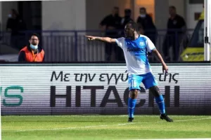 Απόλλων-Άρης: Από ισοπαλία σε ισοπαλία και +6 οι "γαλάζιοι", "έπιασαν" ΑΠΟΕΛ οι "πράσινοι"! (φώτος)