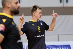 ΑΕΡΑΣ η Νέα Σαλαμίνα, 3-0 το ΑΠΟΕΛ και πρόκριση! (φώτος) 